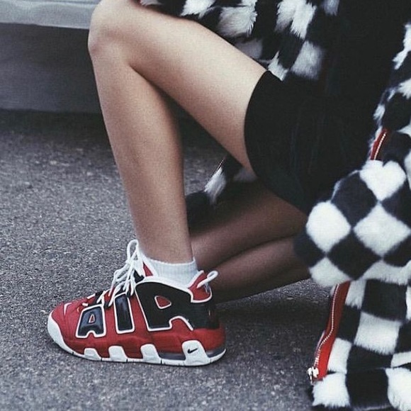 Nike Air More Uptempo Bulls Hoops Pack GS 415082 600 - Picture 1 of 10